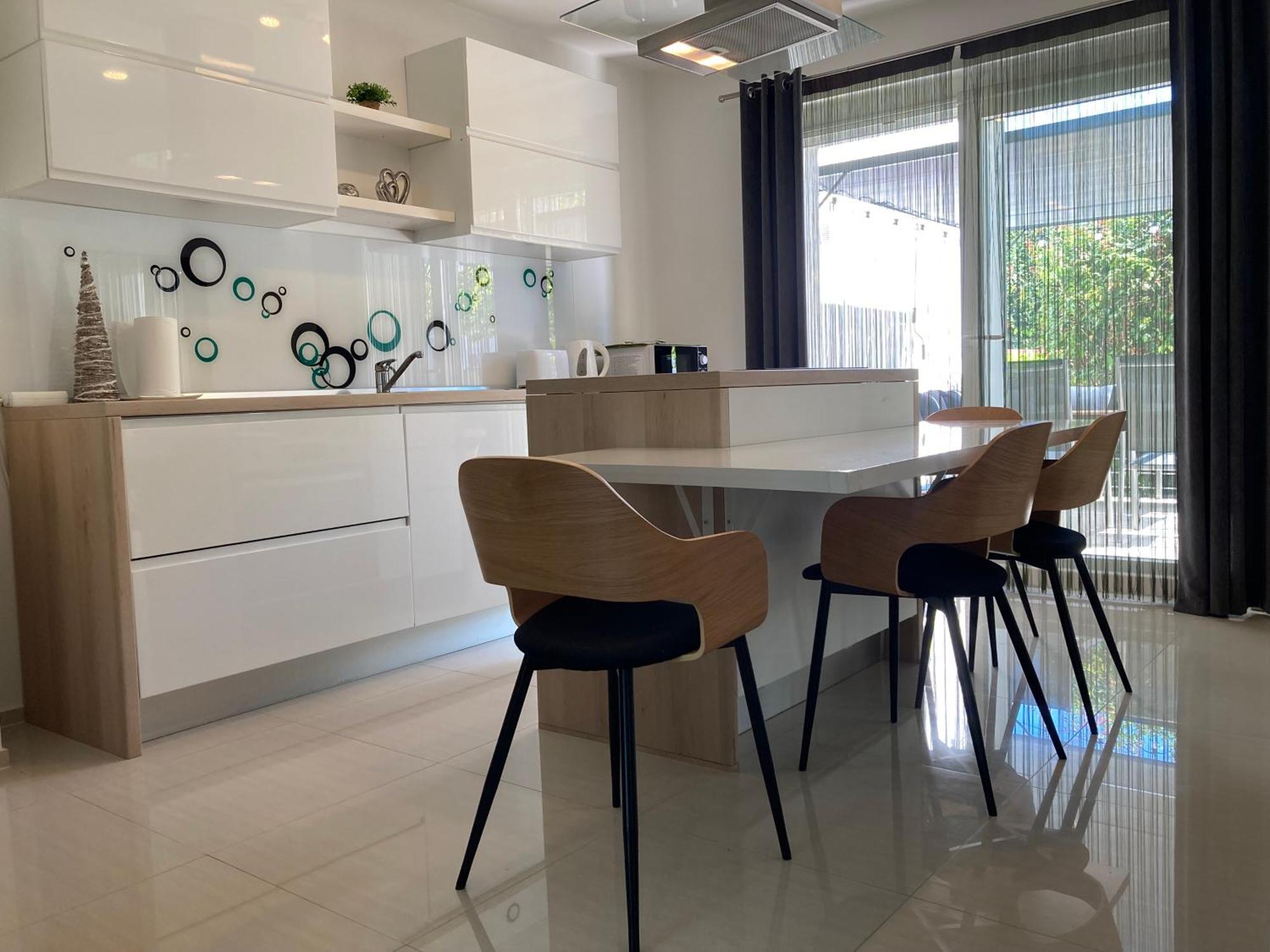 Apartman Sonas With Free Private Parking Karlovac Exteriör bild